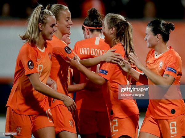Tuyển nữ Hà Lan thắng dễ Thổ Nhĩ Kỳ trên sân đấu của đội bóng Văn Hậu