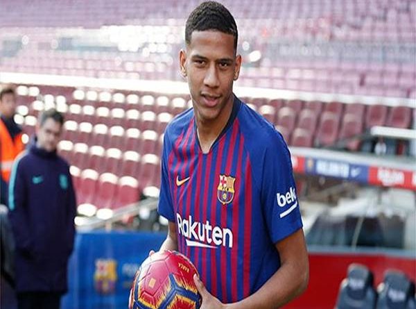 barca-thanh-loc-doi-hinh-co-cai-ten-phai-di