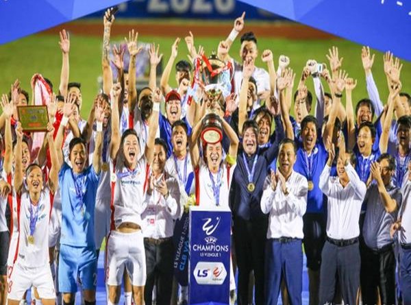 qua-bong-vang-viet-nam-2020-se-goi-ten-ai