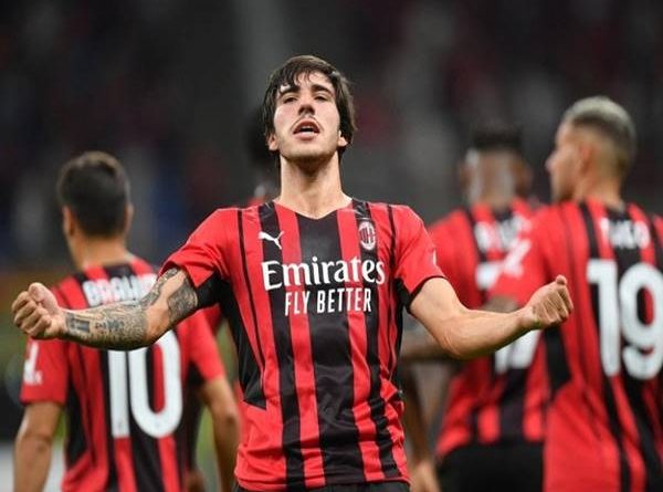 Dự đoán bóng đá AC Milan vs Venezia (1h45 ngày 23/9)