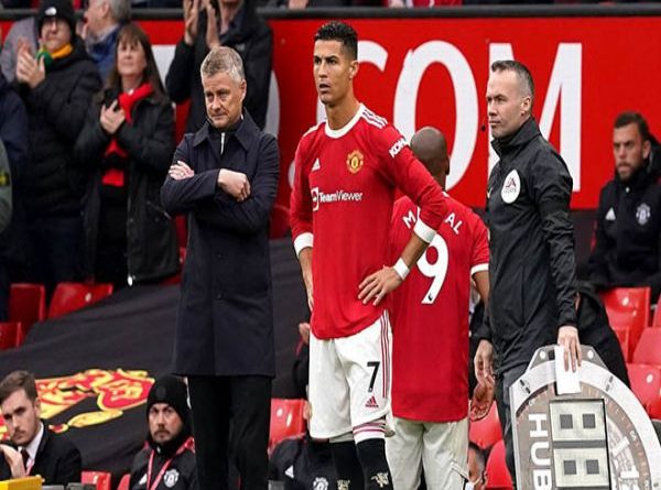 Tin thể thao trưa 19/10: Carragher chỉ ra 2 vấn đề của MU