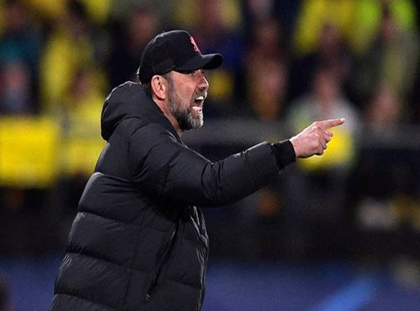 Tin Liverpool 5/5: HLV Klopp thừa nhận Liverpool tự làm khó mình