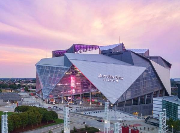 Sơ lược về sân vận động Mercedes-Benz Arena