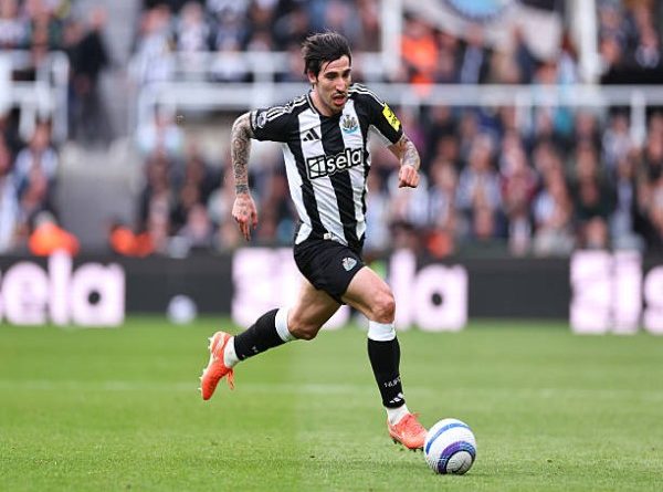Bóng đá: Real Madrid nhắm Sandro Tonali cải tổ tuyến giữa