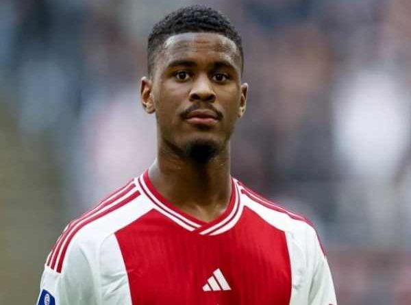 Chuyển nhượng BĐ: Liverpool theo sát hậu vệ trẻ Jorrel Hato