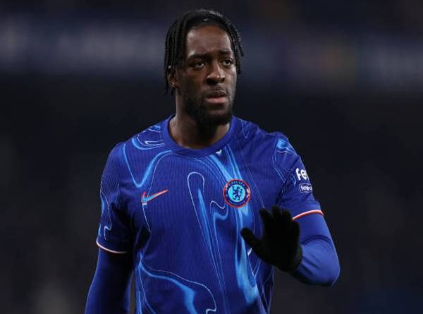 Chuyển nhượng Chelsea: Axel Disasi chưa thể rời đội bóng