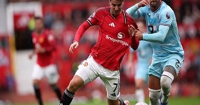 Chuyển nhượng MU: Bán Carreras đắt giá hơn Mason Mount