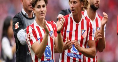 Chuyển nhượng Barca: Nhắm tiền đạo Julian Alvarez