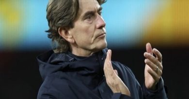 Tin BĐ: Thomas Frank nhận trách nhiệm trận thua trước Arsenal