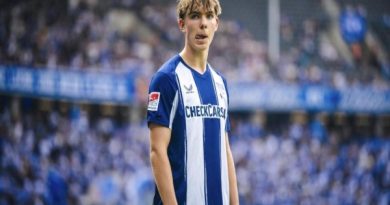 Chuyển nhượng MU: Quyết săn thần đồng Đức Kennet Eichhorn