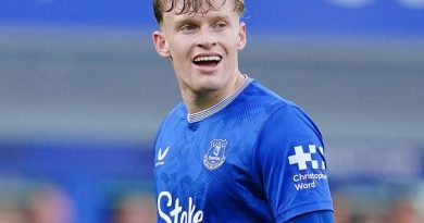 Tin MU 4/11: MU và Tottenham quyết đấu giành Branthwaite