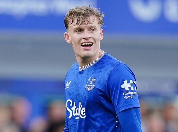 Tin MU 4/11: MU và Tottenham quyết đấu giành Branthwaite