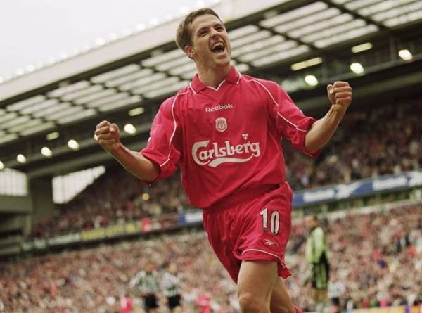 Tiền đạo Liverpool