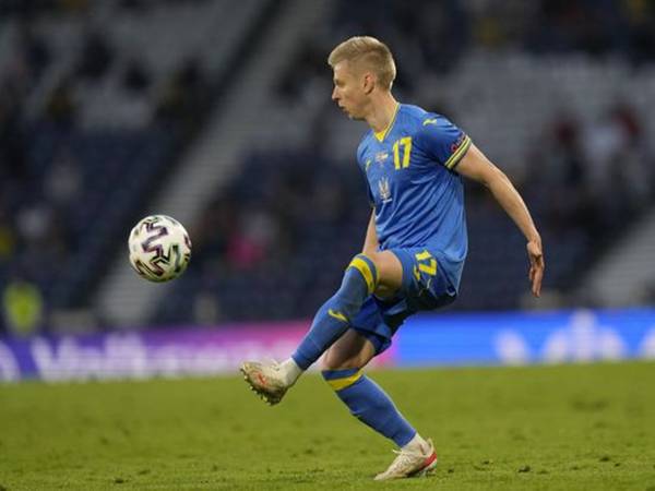 Phong cách chơi bóng của Oleksandr Zinchenko