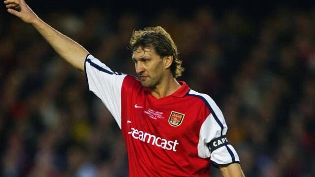 Danh sách hậu vệ Arsenal huyền thoại: Tượng đài phòng ngự