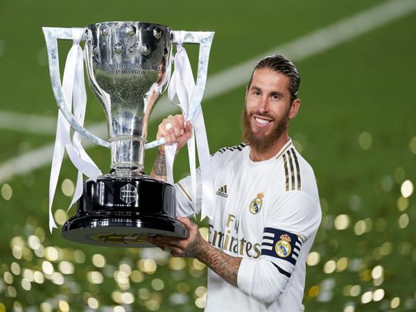 Những hậu vệ Real Madrid huyền thoại